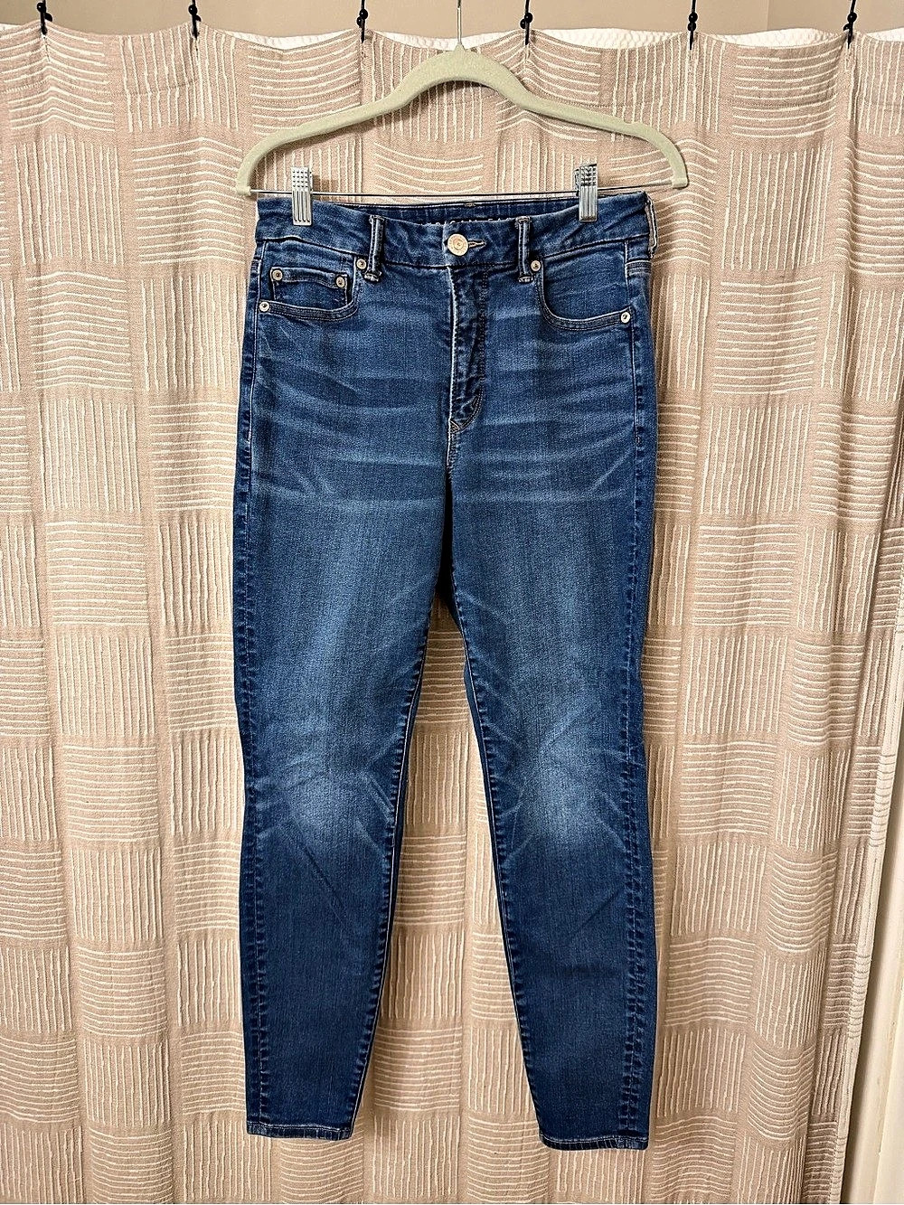 American Eagle Skinny Jeans size 8